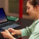 Inserting a SIM Card into Your Lenovo Flex 5