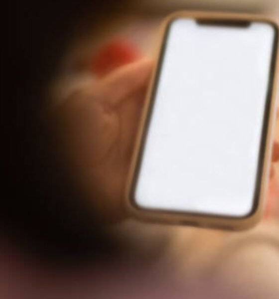 White Spots on Mobile Screens